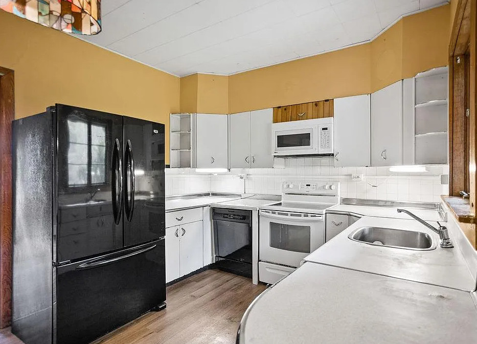 Diamond in the Rough! Almost an acre in Pennsylvania. $150,000