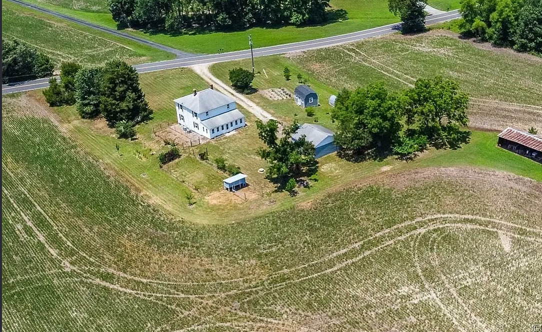 Beautiful floors! Pretty setting with fruit trees! One acre in Virginia. $350,000