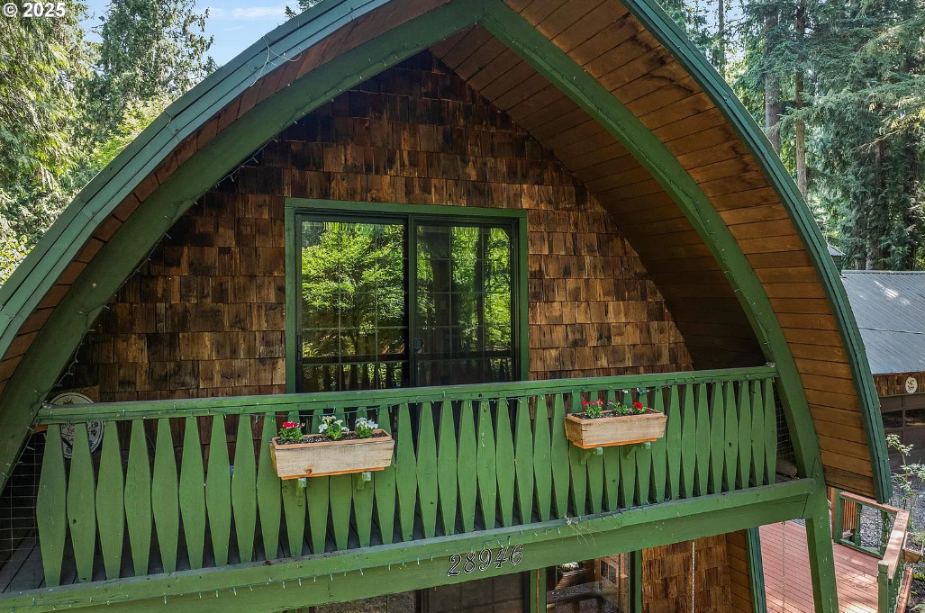 Unique house! Circa 1935 in Oregon. $549,000