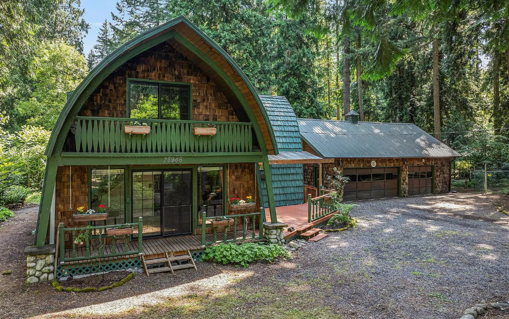 Unique house! Circa 1935 in Oregon. $549,000