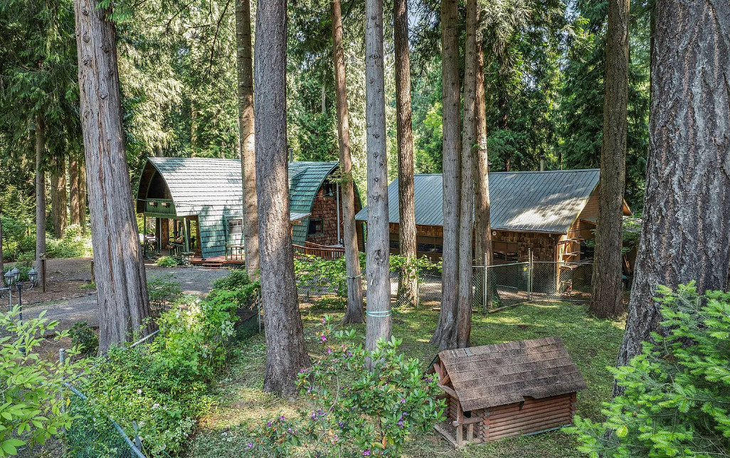 Unique house! Circa 1935 in Oregon. $549,000