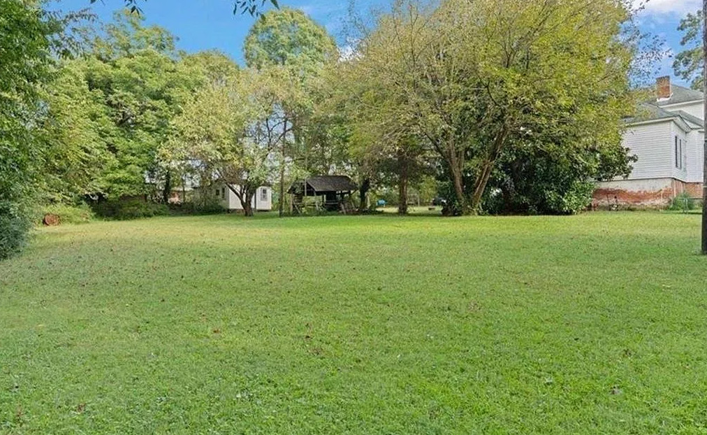 Diamond in the Rough! Circa 1911. Almost three acres in North Carolina. $319,900