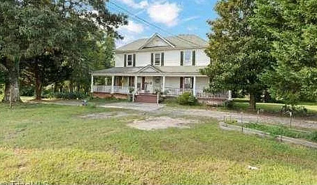 Diamond in the Rough! Circa 1911. Almost three acres in North Carolina. $319,900