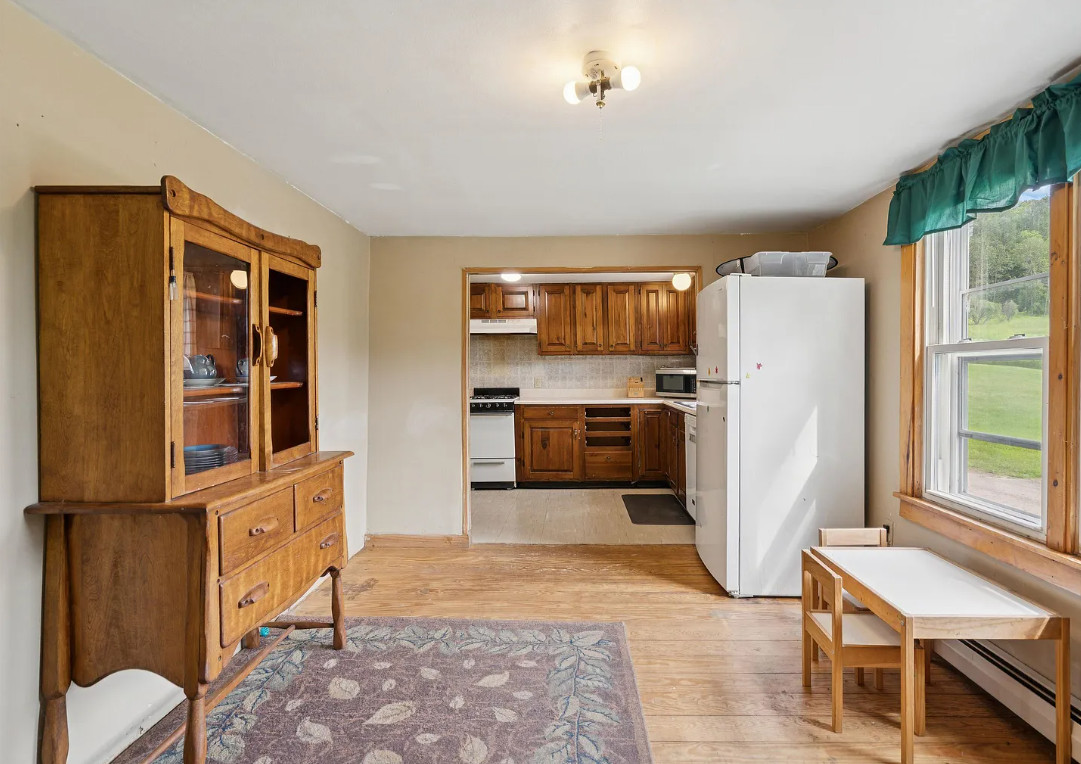 Pretty setting! Nice old barn! On two acres in Vermont. $250,000