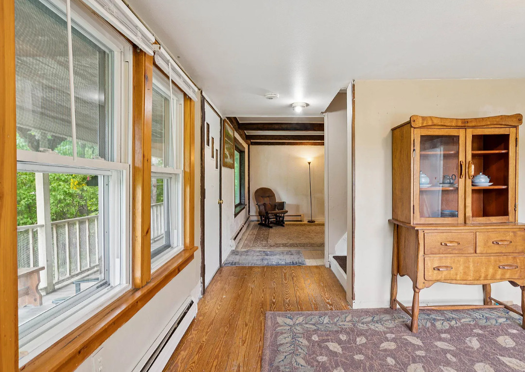 Pretty setting! Nice old barn! On two acres in Vermont. $250,000