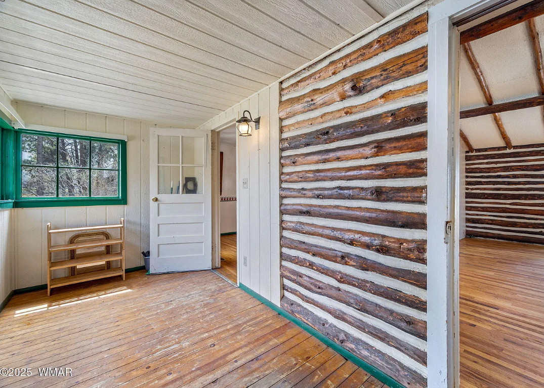 Throop Cabin. Cute interior! Circa 1935 in Arizona. $339,000