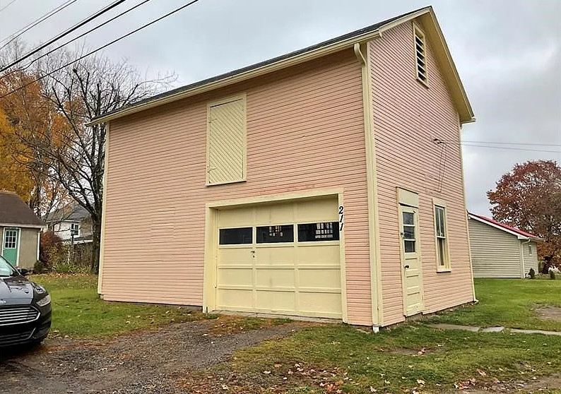 Pretty stained glass! Circa 1869 in Pennsylvania. $75,000!