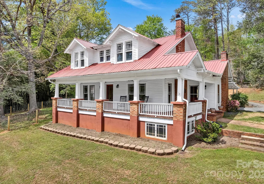 Real pretty area! C. 1926. Over three acres in North Carolina. $374,900