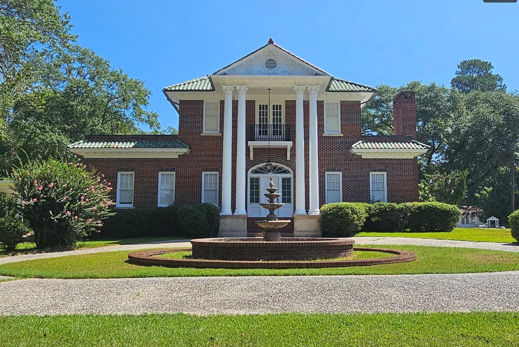 Huge house! Almost two acres in Louisiana. $340,000