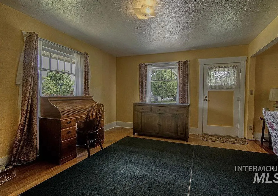 Nice kitchen cabinet color! Circa 1929 in Idaho. $285,000