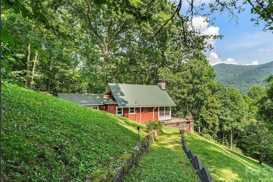 Beautiful setting! Almost nine acres in North Carolina. $375,000