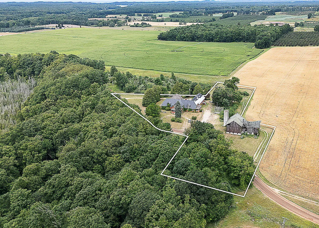Interesting house! 15+ bedrooms! Five acres in Michigan. $349,000