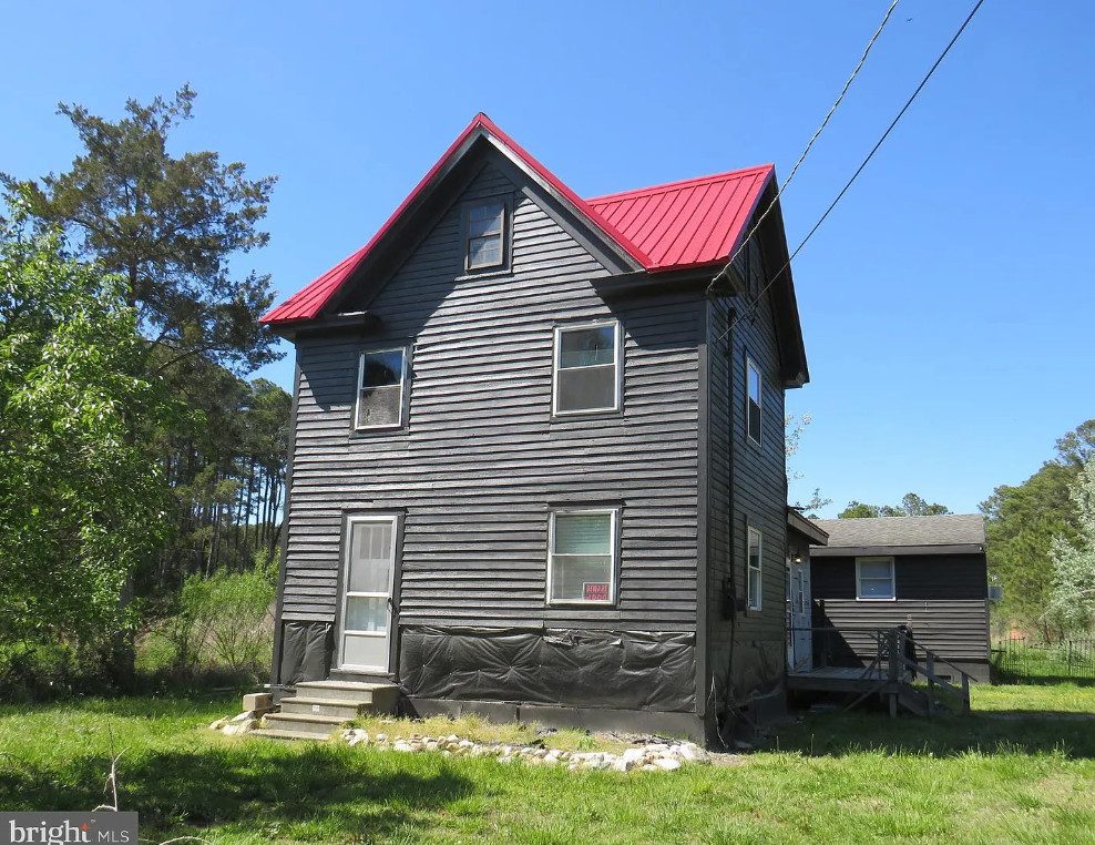 On 36 acres in Maryland. Circa 1920. $259,000