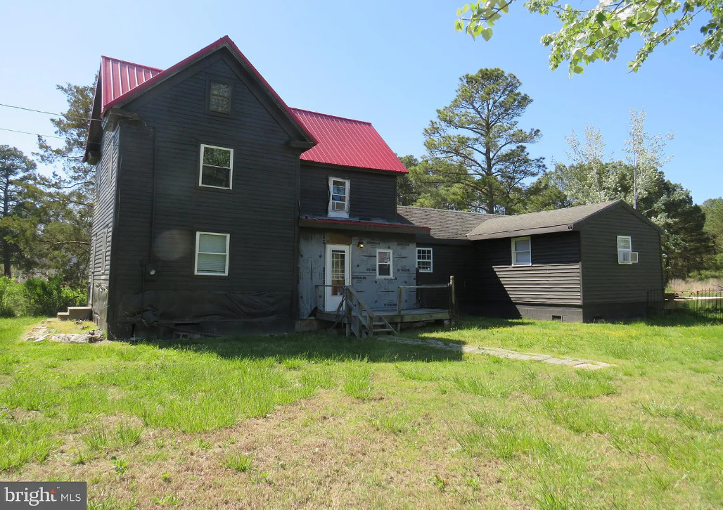 On 36 acres in Maryland. Circa 1920. $259,000