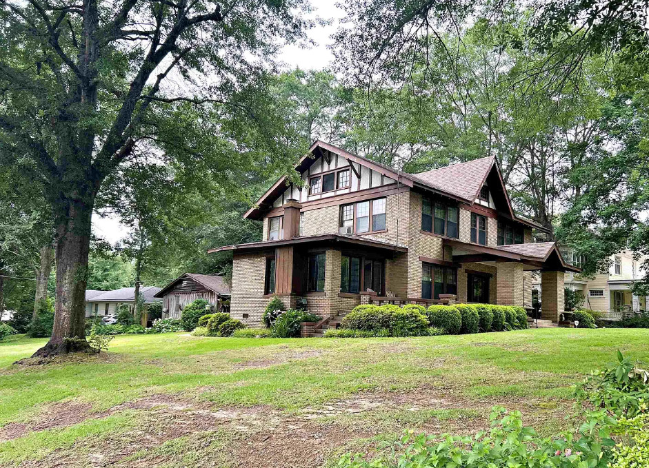 Nice details! Circa 1930 in Arkansas. $289,500