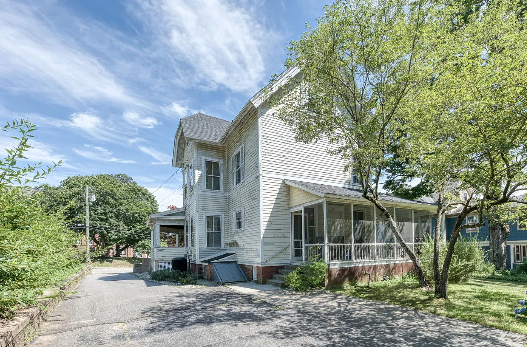 Has a pool! Nice staircase! Turner House, C. 1893 in Connecticut. $279,000