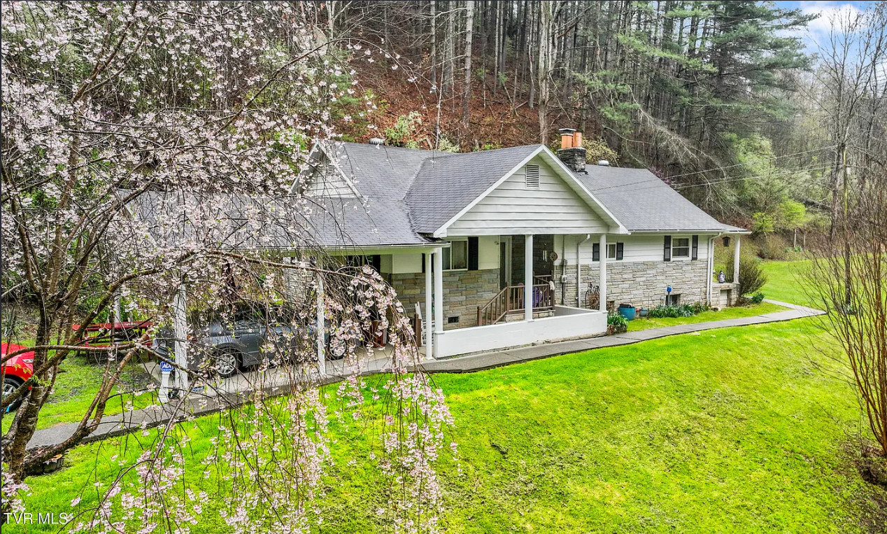 Diamond in the Rough! Six acres in Virginia! Private setting! $155,000