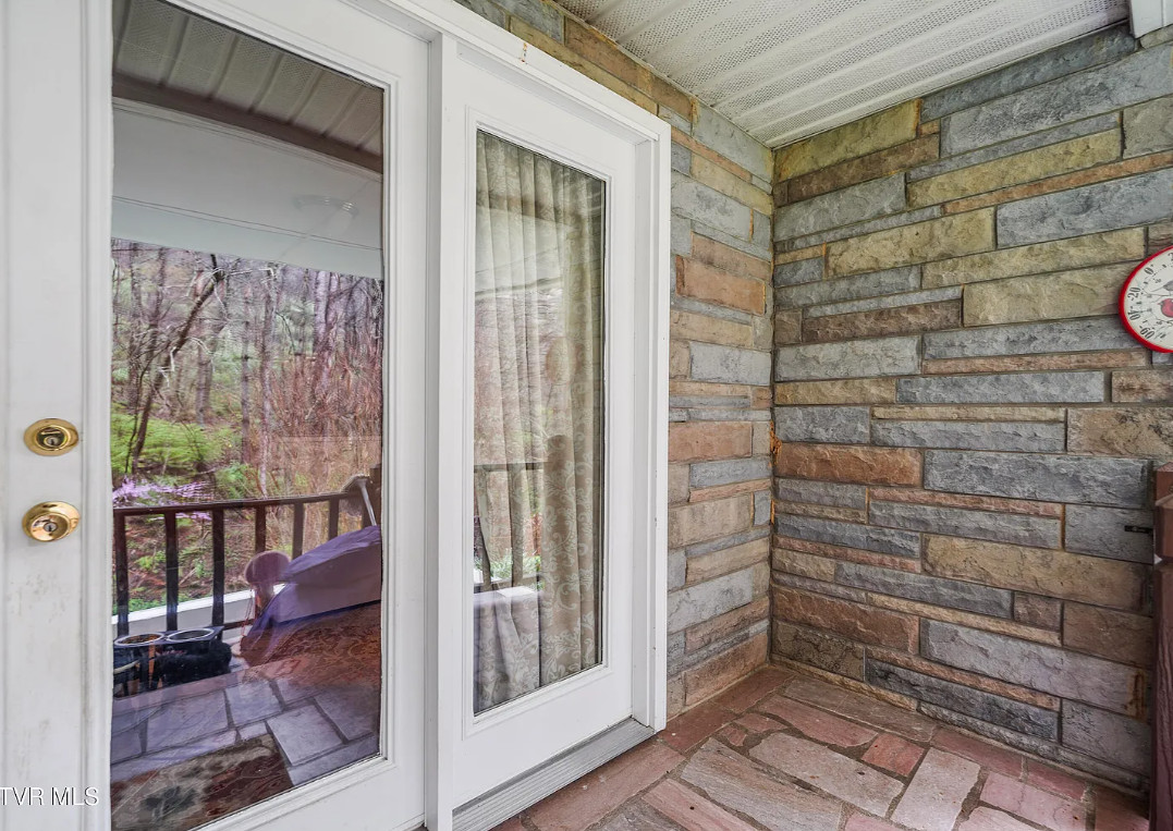 Diamond in the Rough! Six acres in Virginia! Private setting! $155,000