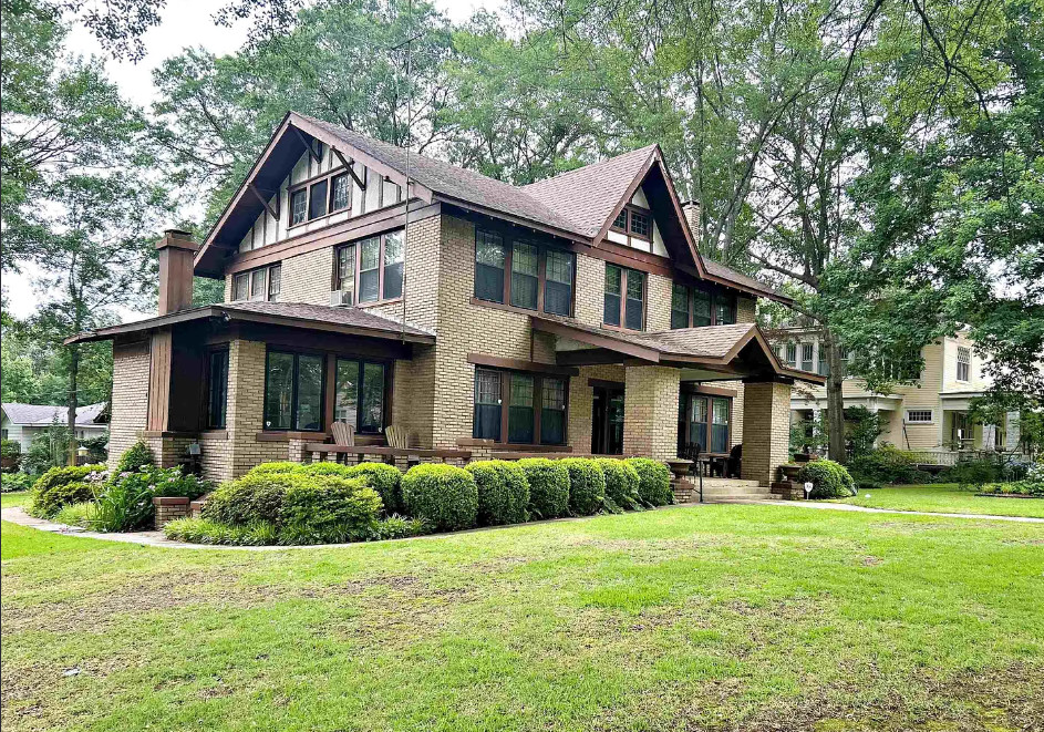 Nice details! Circa 1930 in Arkansas. $289,500