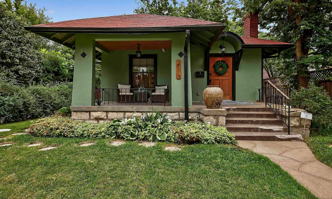 Nice curb appeal! Great house! Circa 1921 in Kansas. $180,000