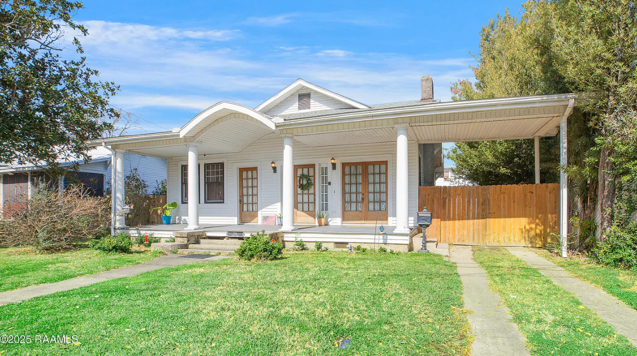 Nice interior! A lot of natural light! C. 1927 in Louisiana. $175,000