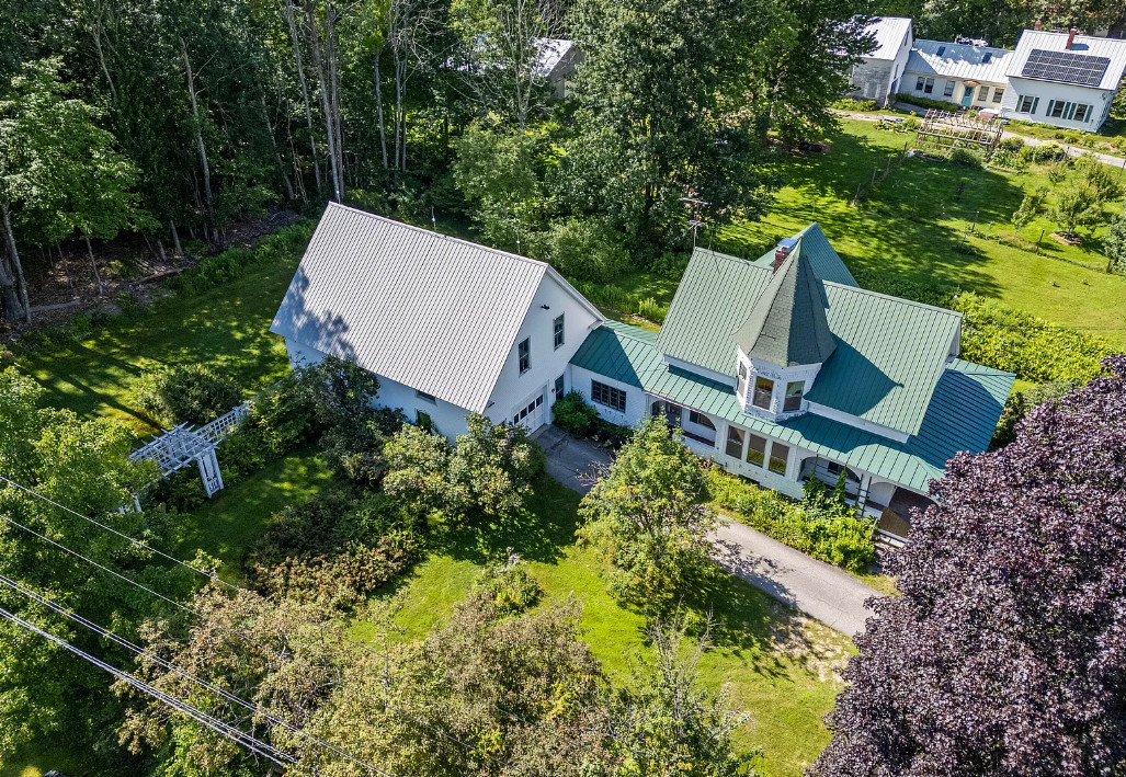 Loving this Maine house! Circa 1880. $399,000