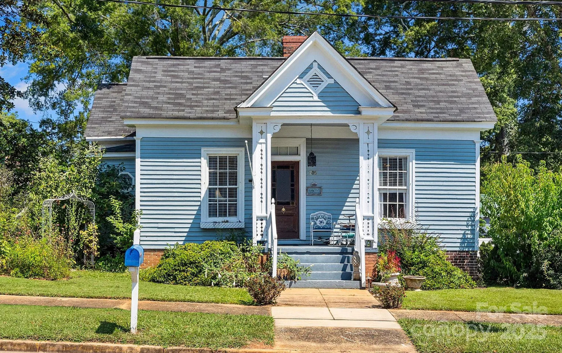 This is super cute! Has character! C. 1924 in South Carolina. $250,000