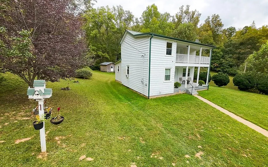 27 acres in Virginia! Beautiful area! Circa 1896. $425,000