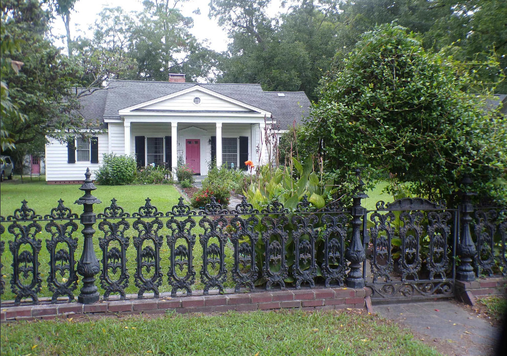 Known as the Iron Fence Home. Love the interior! C. 1940 in South Carolina. $220,000