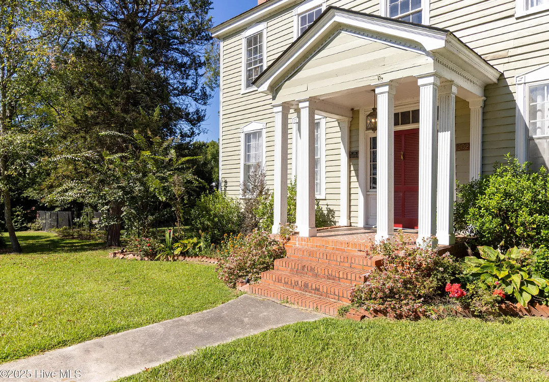 Back on the market! The Henry Beasley House, Circa 1820 in North Carolina. $217,000