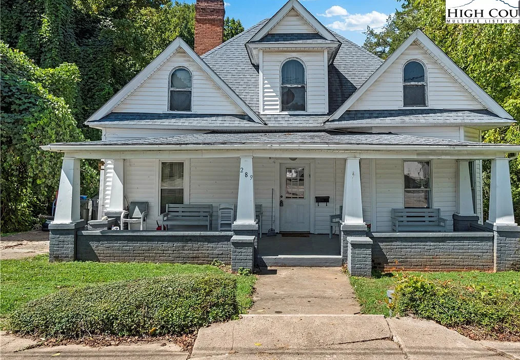 Loads of potential! Circa 1905 in North Carolina. $249,000