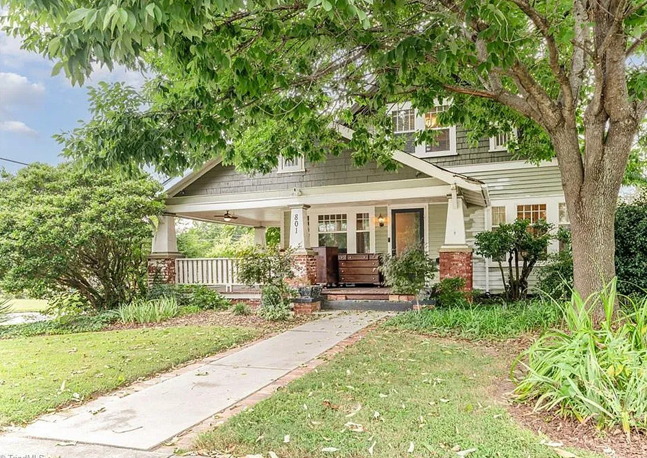 Diamond in the Rough! Circa 1926 in North Carolina. $180,000