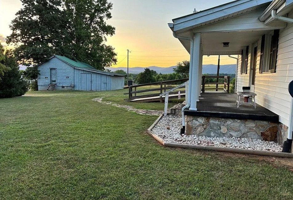 Pretty setting! Ten minutes to Mt. Airy, NC. Over an acre in Virginia. $172,500