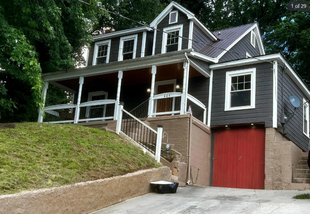 This is nice! Circa 1930 in North Carolina. $251,500