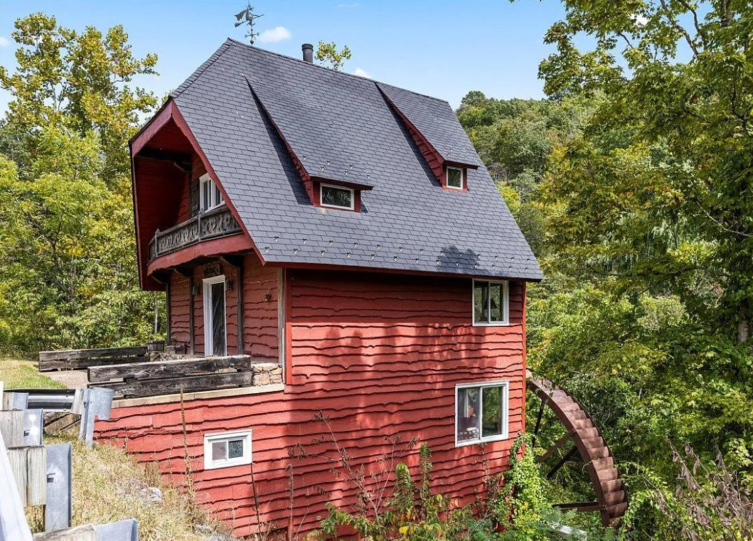 Look inside! So cool! Over three acres in Virginia. $668,000