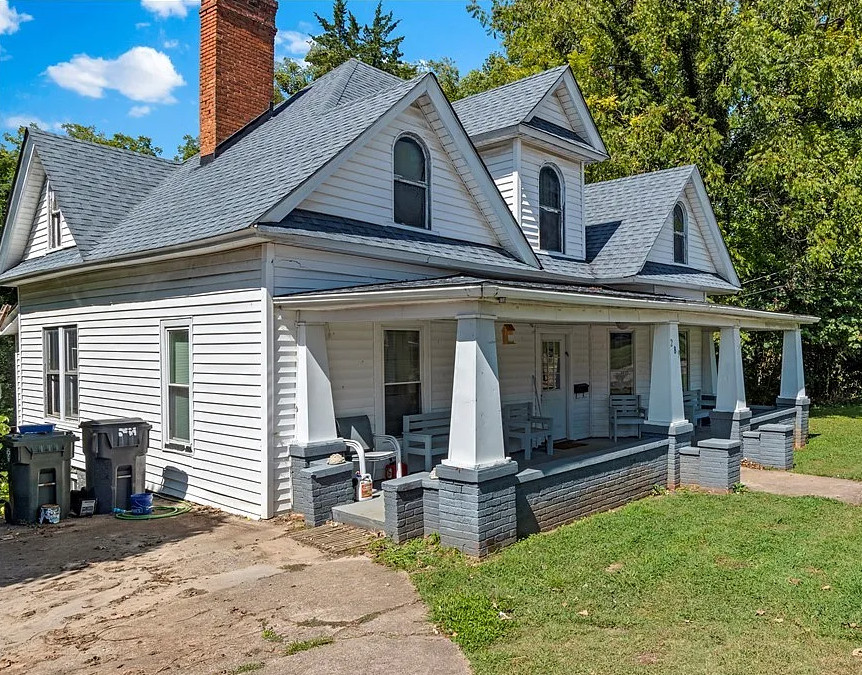 Loads of potential! Circa 1905 in North Carolina. $249,000
