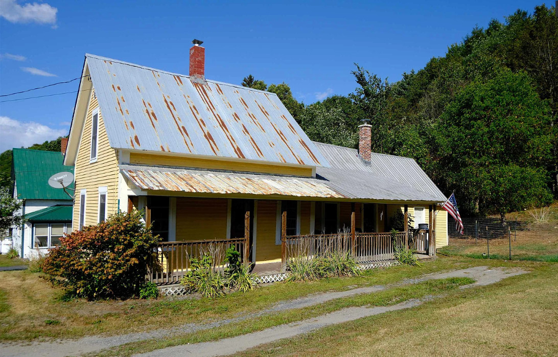 Diamond in the rough in Vermont! Circa 1900. $165,000