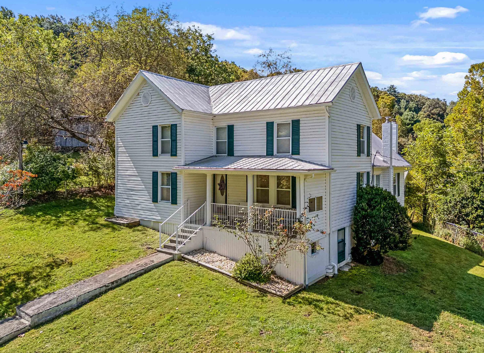Pretty setting and views! On eight acres in Virginia. $315,000