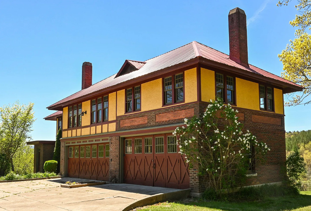 Beautiful setting! Circa 1930. On 3 1/2 acres in Virginia. $399,000