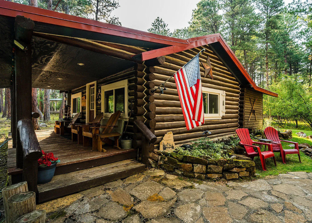Wyoming cabin! Very nice! Over one acre. $475,000