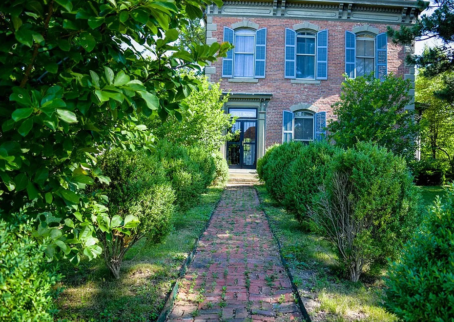 Beautiful house! Love the exterior! C. 1875 in Missouri. $259,900