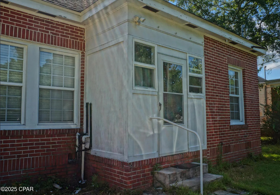 Nice house in Florida! Circa 1937. $209,000