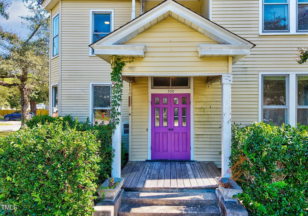 Diamond in the Rough! Circa 1905 in North Carolina. $240,000