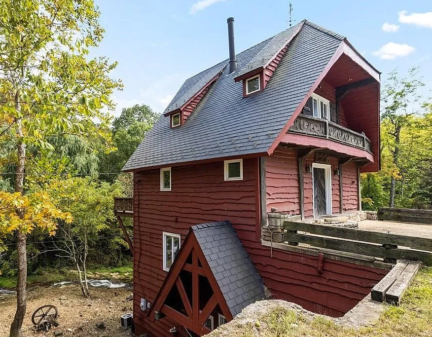 Look inside! So cool! Over three acres in Virginia. $668,000