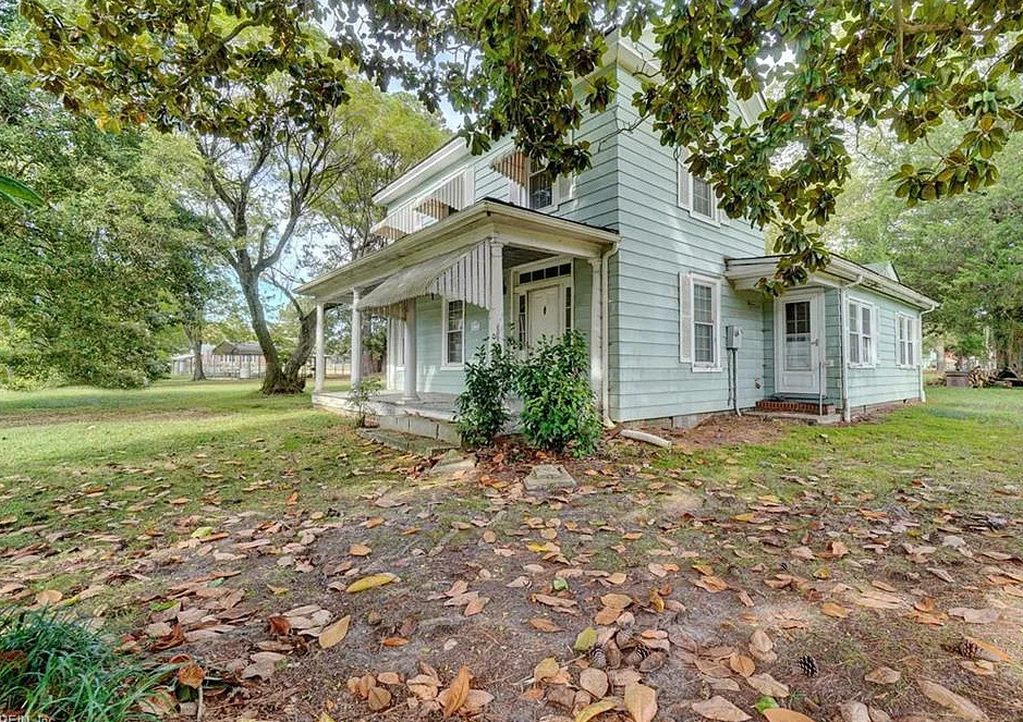 Diamond in the Rough! Almost two acres in Virginia. $169,900