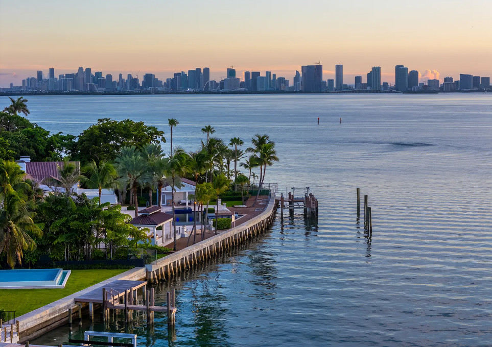 Florida’s most expensive old house listing! Indoor racquetball court! C. 1936. $169,000,000