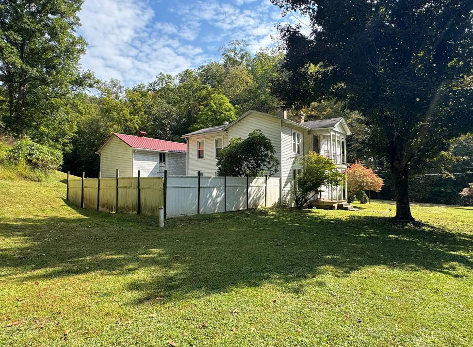 50 acres! Pretty setting! Circa 1900 in West Virginia. $320,000