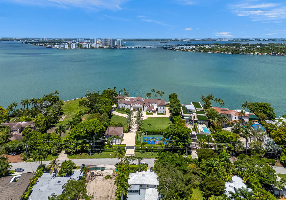 Florida’s most expensive old house listing! Indoor racquetball court! C. 1936. $169,000,000