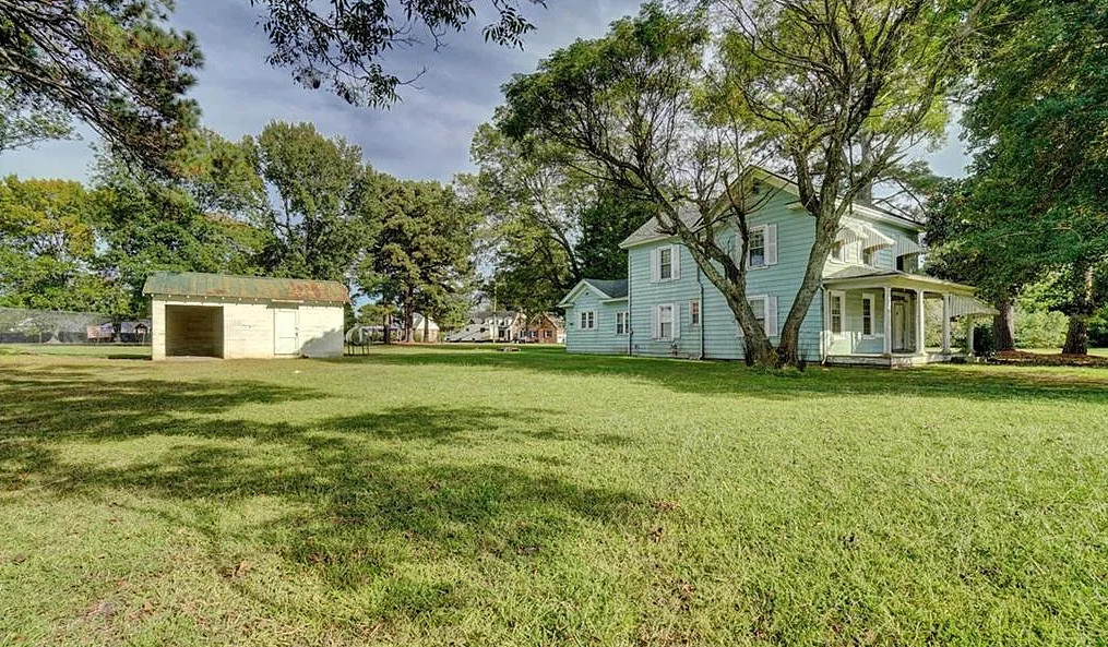 Diamond in the Rough! Almost two acres in Virginia. $169,900