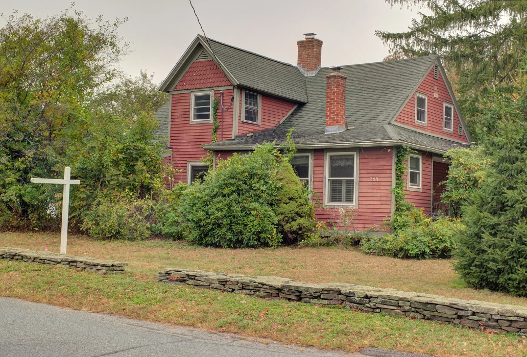 Pretty setting! Pretty house! Big outbuilding! Two acres in Connecticut. $245,900